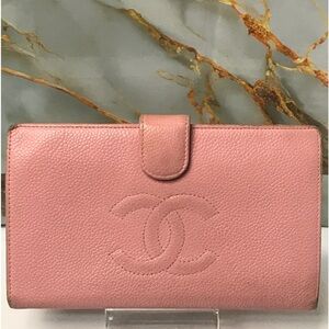 CHANEL Caviar Skin Leather Wallet 😍💗